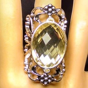 Large Rhinestones Sexy Filigree Cocktail Ring